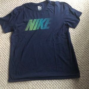 Nike tee